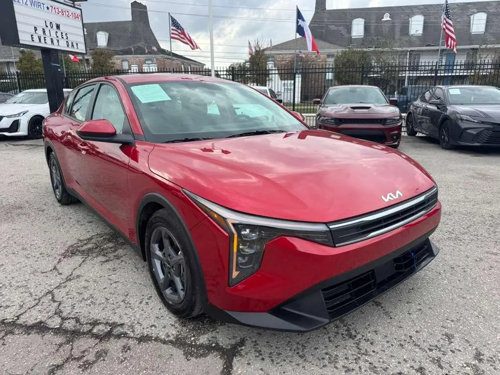 2025 Kia K4 LX
