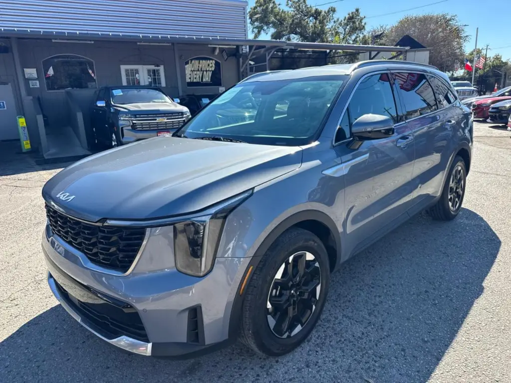 2024 Kia Sorento S 2WD