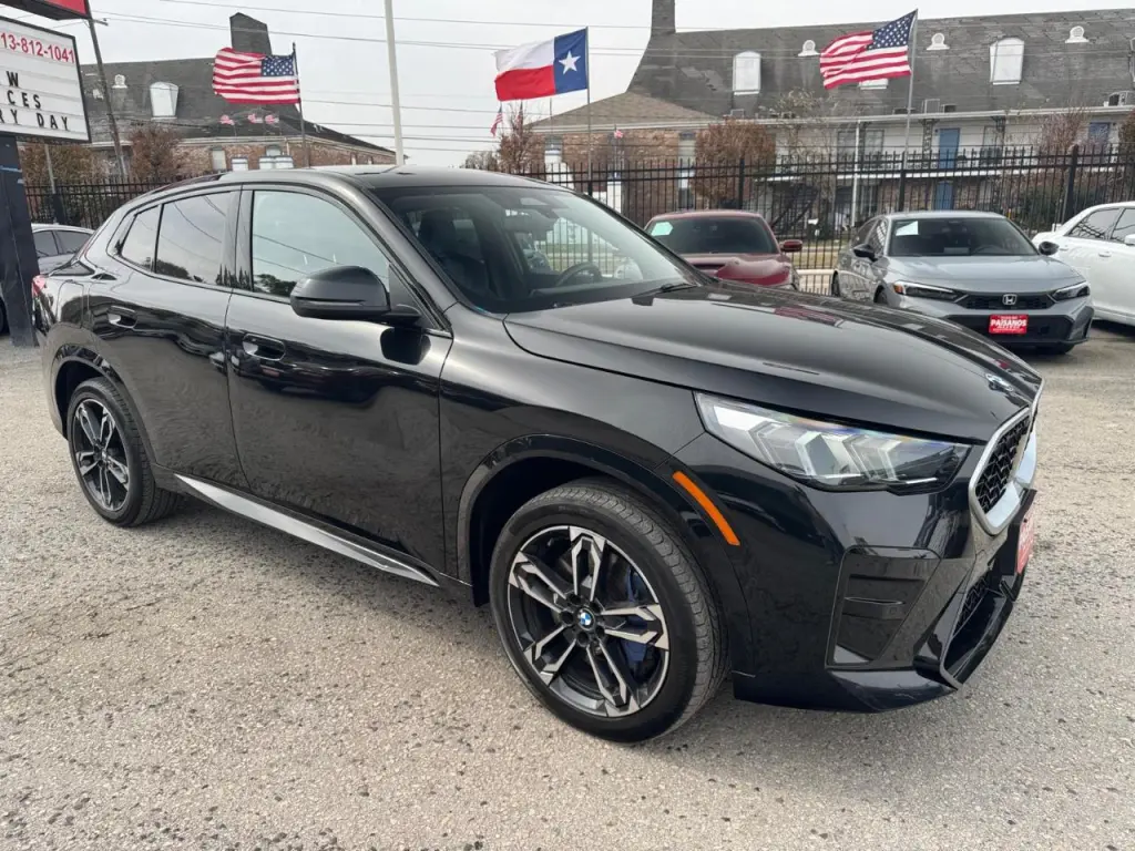 2025 BMW X2 xDrive28i