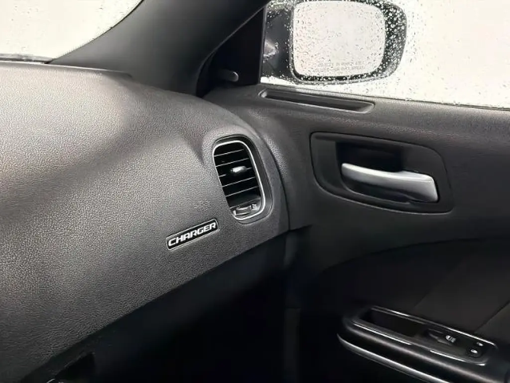 Dodge Charger 2023 SXT 4dr Sedan