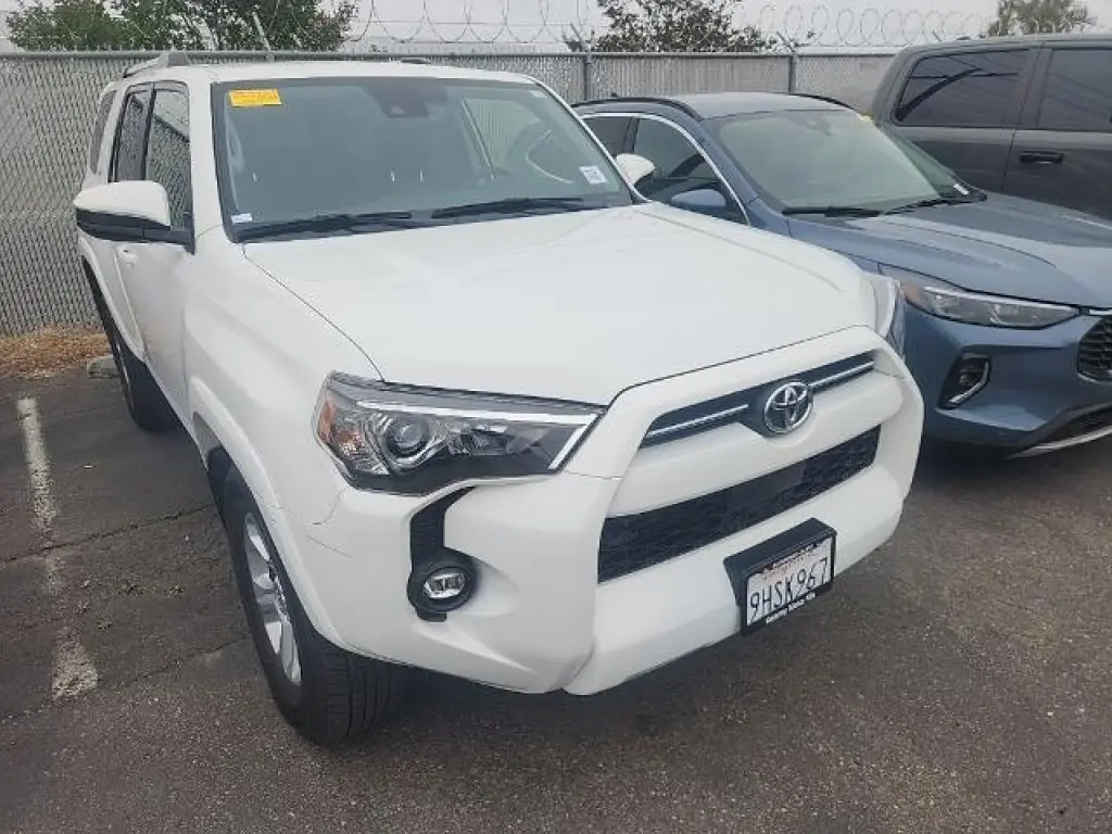 Toyota 4Runner 2023 4x2 SR5 4dr SUV