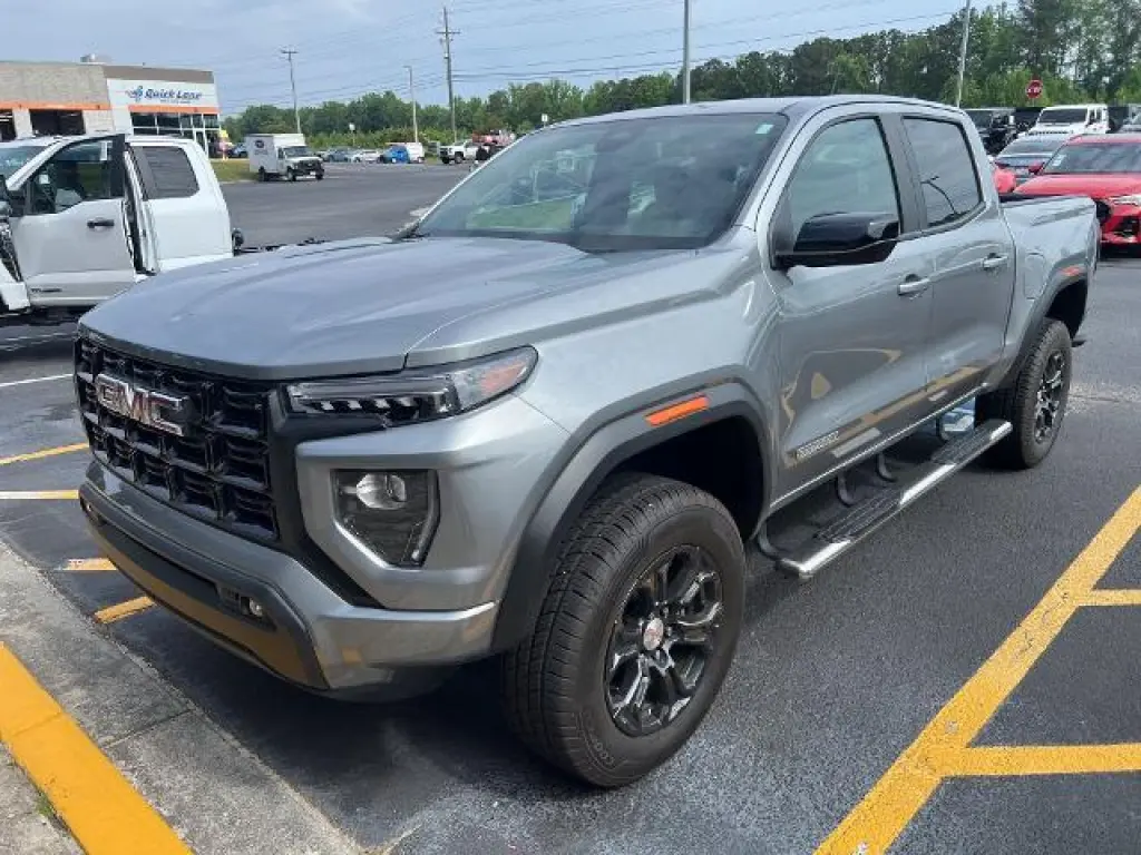 GMC Canyon 2023 4x2 Elevation 4dr Crew Cab 5 ft. SB