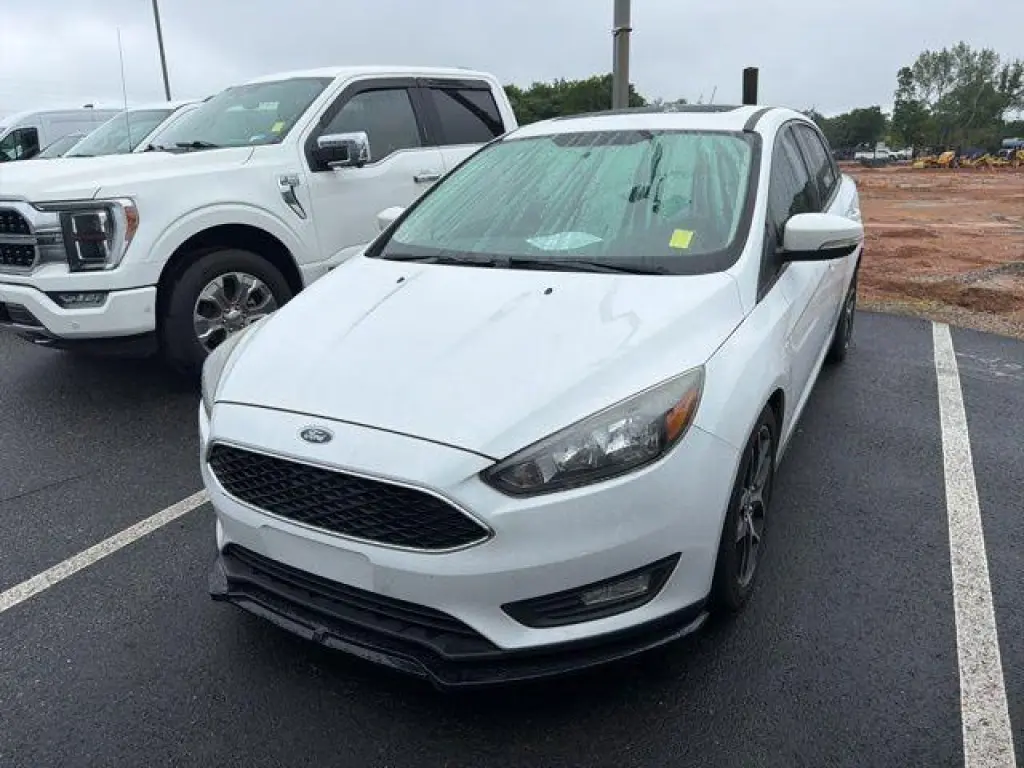 Ford Focus 2018 SEL 4dr Sedan