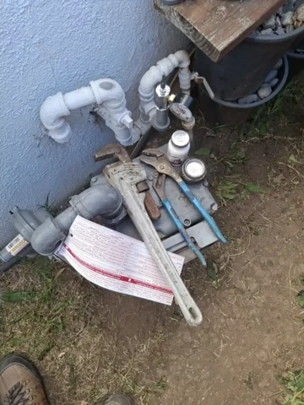 BRINDO SERVICIO DE PLOMERIA