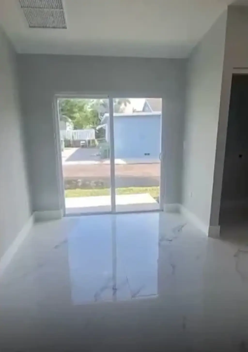 SE RENTA APARTAMENTO