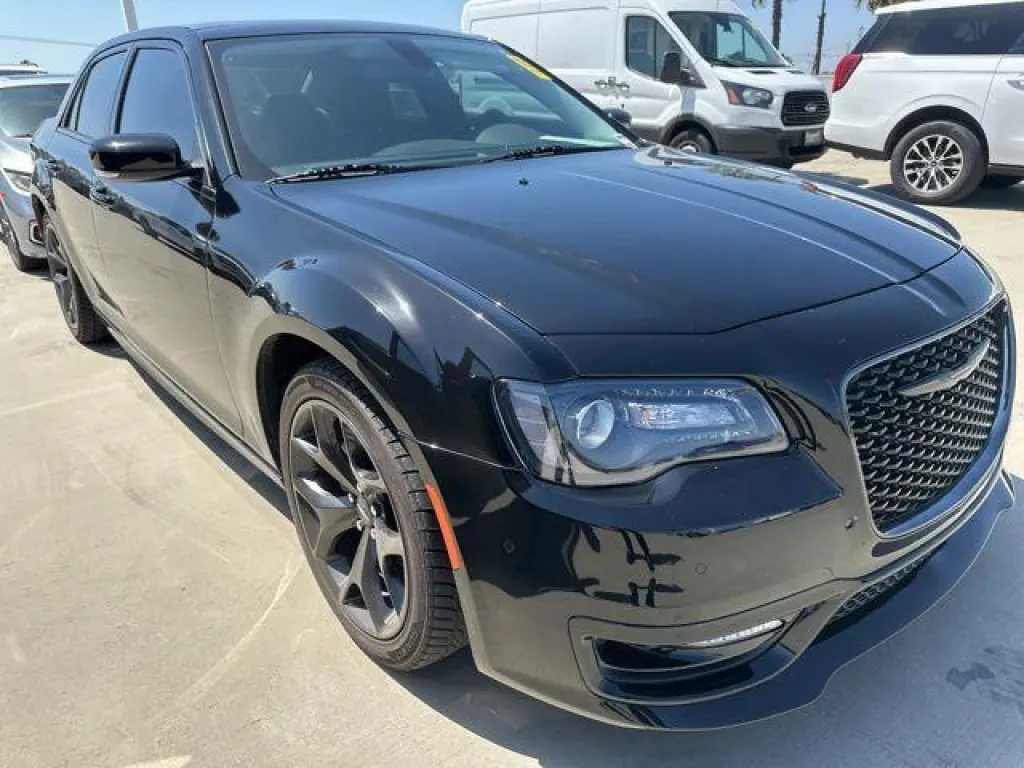 Chrysler 300 2022 Touring L 4dr Sedan