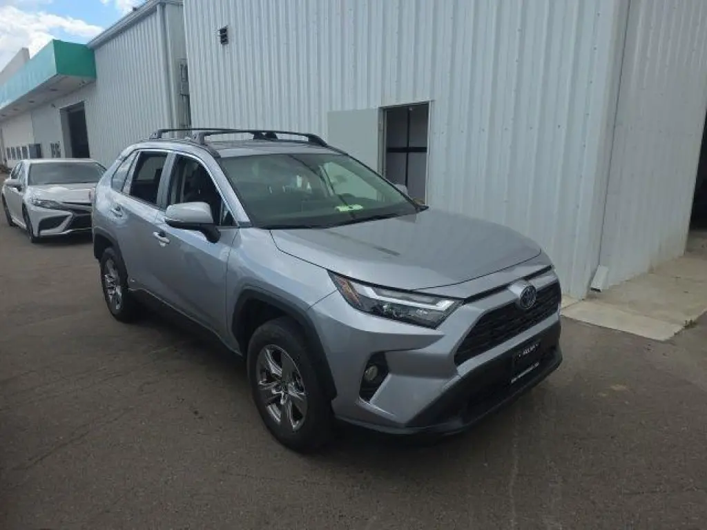 Toyota RAV4 Hybrid 2023 AWD XLE 4dr SUV