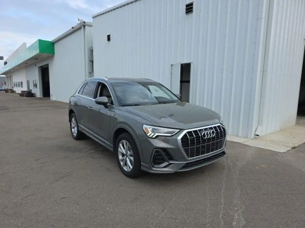 Audi Q3 2022 AWD quattro S line Premium Plus 45 TFSI 4dr SUV