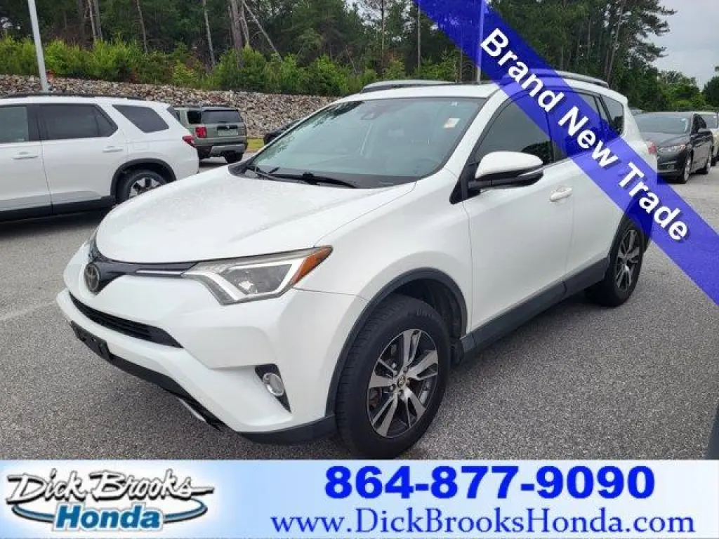 Toyota RAV4 2017 XLE 4dr SUV