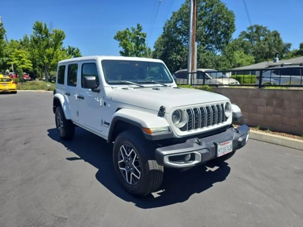 Jeep Wrangler 2025 4x4 Sahara 4dr SUV