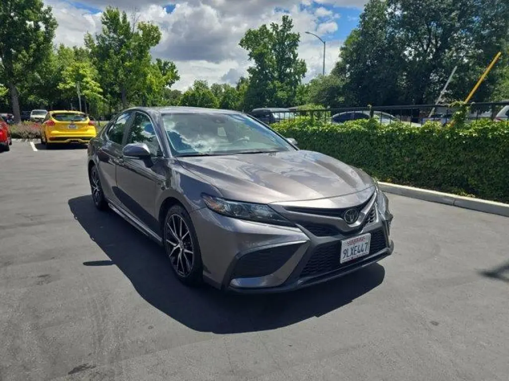 Toyota Camry 2024 SE 4dr Sedan
