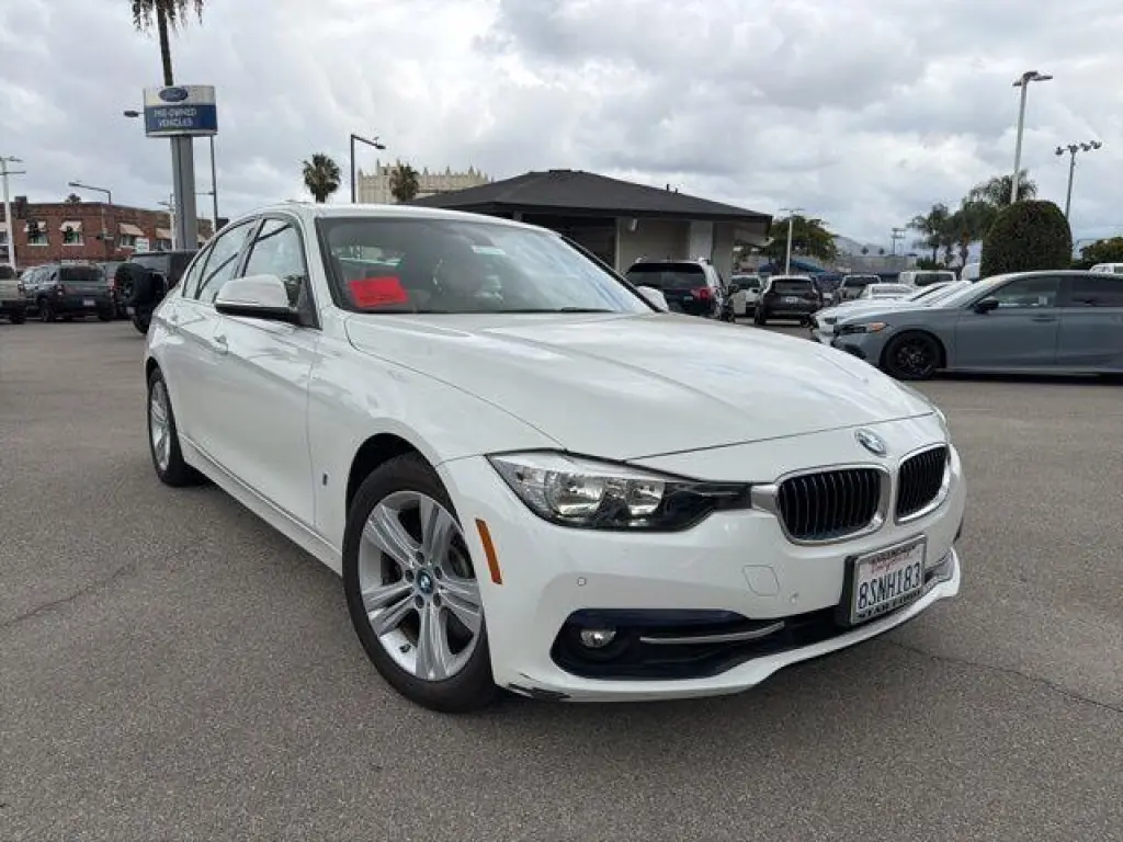 BMW 3 Series 2017 330e iPerformance 4dr Sedan