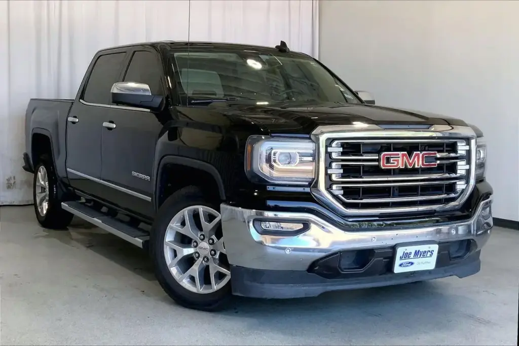 GMC Sierra 1500 2018 4x2 SLT 4dr Crew Cab 6.5 ft. SB