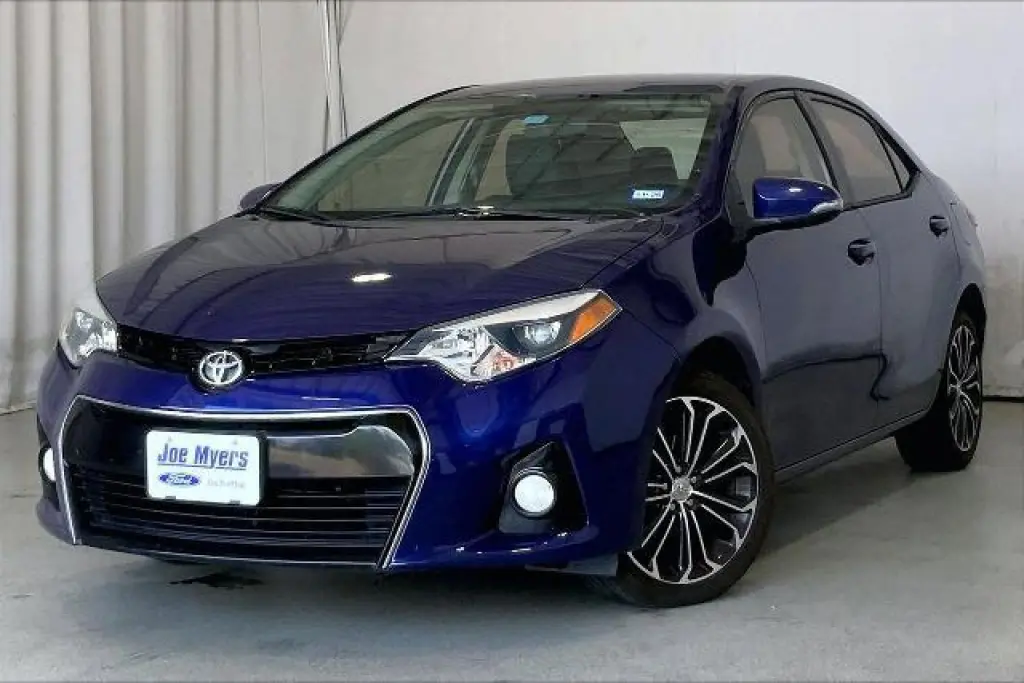 Toyota Corolla 2015 S 4dr Sedan