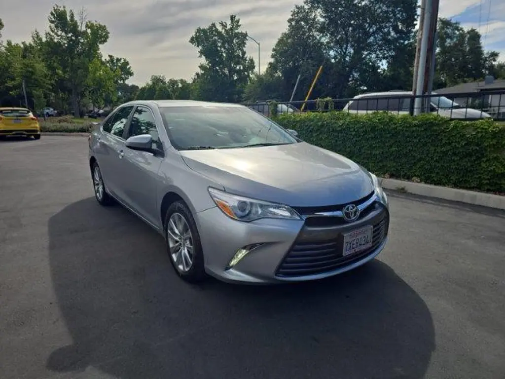 Toyota Camry 2017 XLE 4dr Sedan
