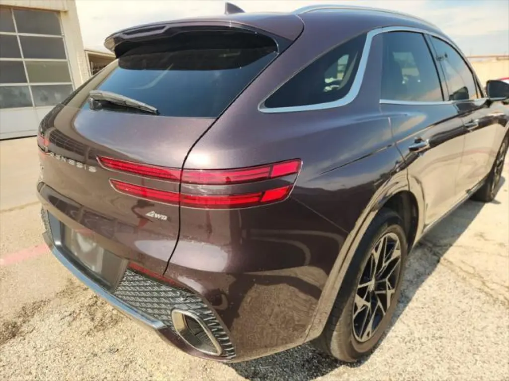 Genesis GV70 2022 AWD 2.5T Standard 4dr SUV