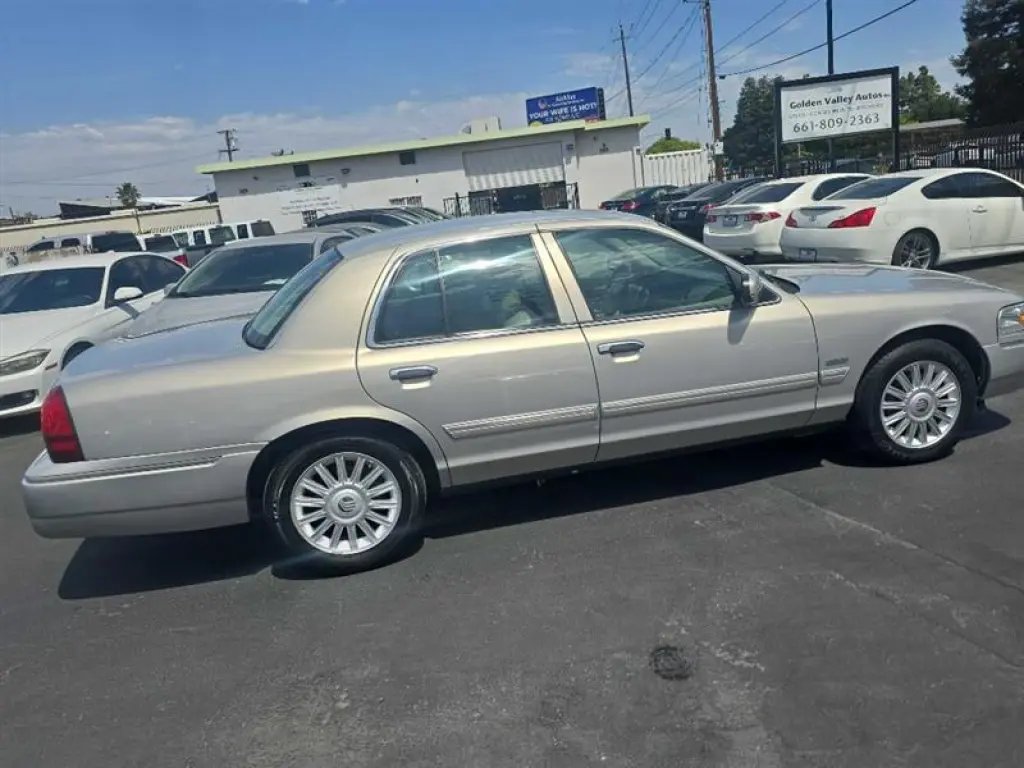 2010 Mercury Grand Marquis
