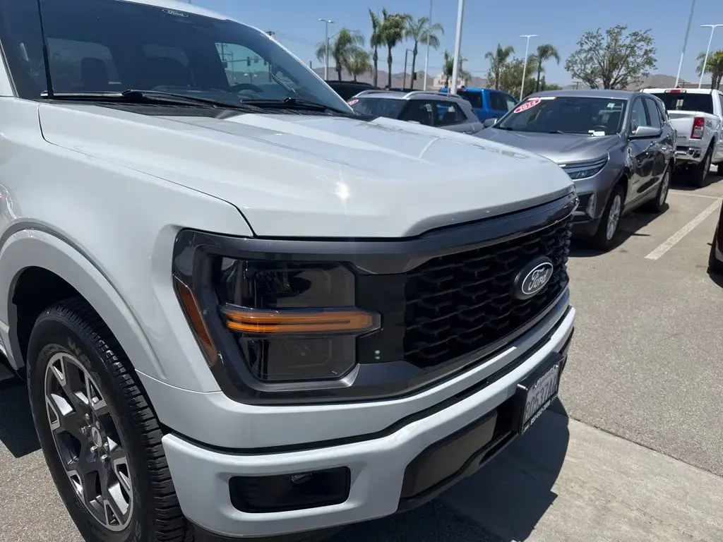 Ford F-150 2024 4x2 STX 4dr SuperCrew 5.5 ft. SB