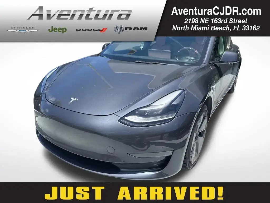 Tesla Model 3 2023 4dr Sedan