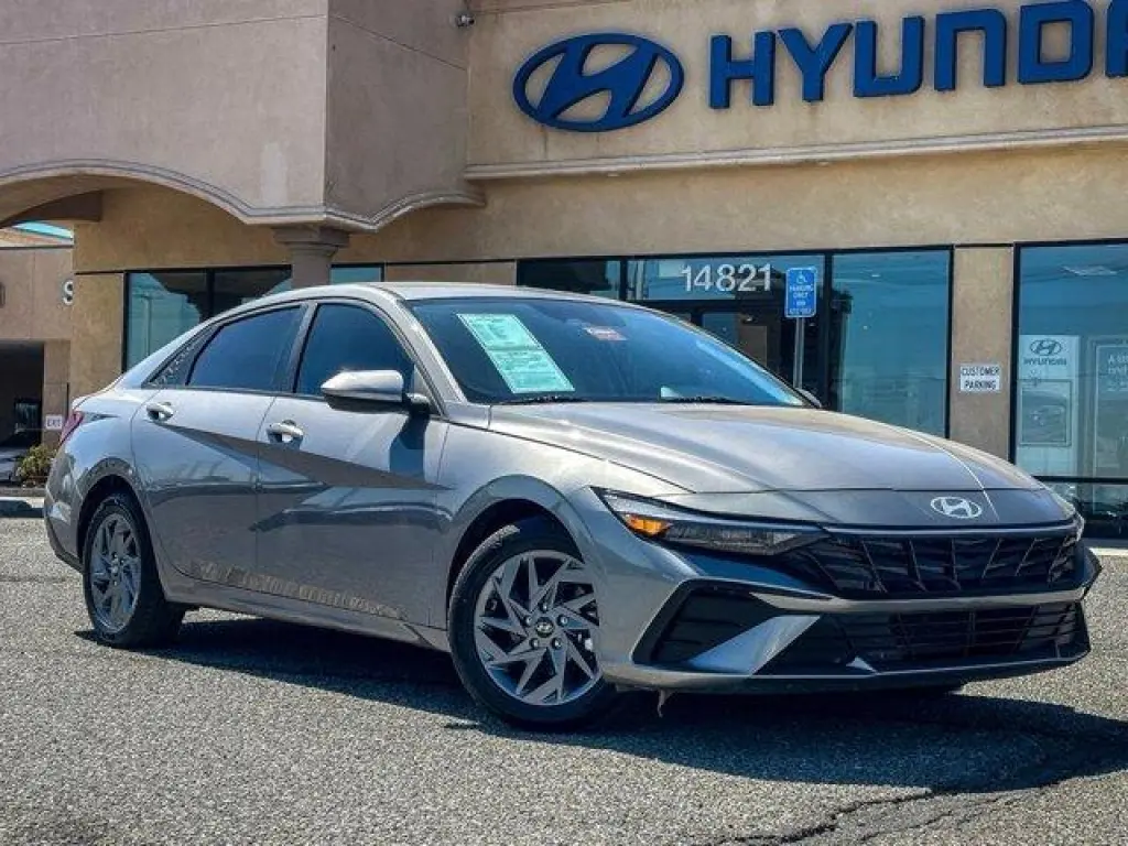 Hyundai ELANTRA 2024 SEL 4dr Sedan