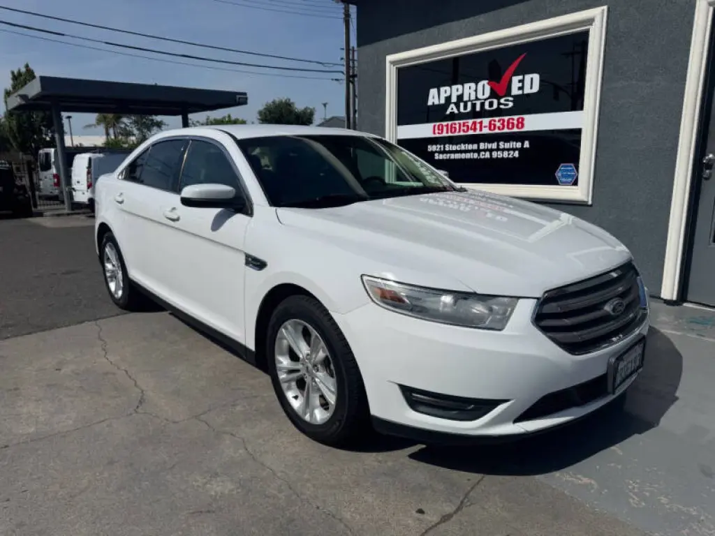 2013 Ford Taurus SEL