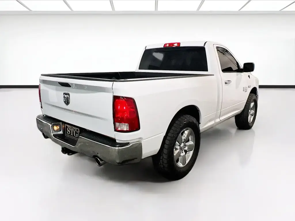 Ram 1500 Classic 2019 4x2 Tradesman 2dr Regular Cab 6.3 ft. SB Pickup