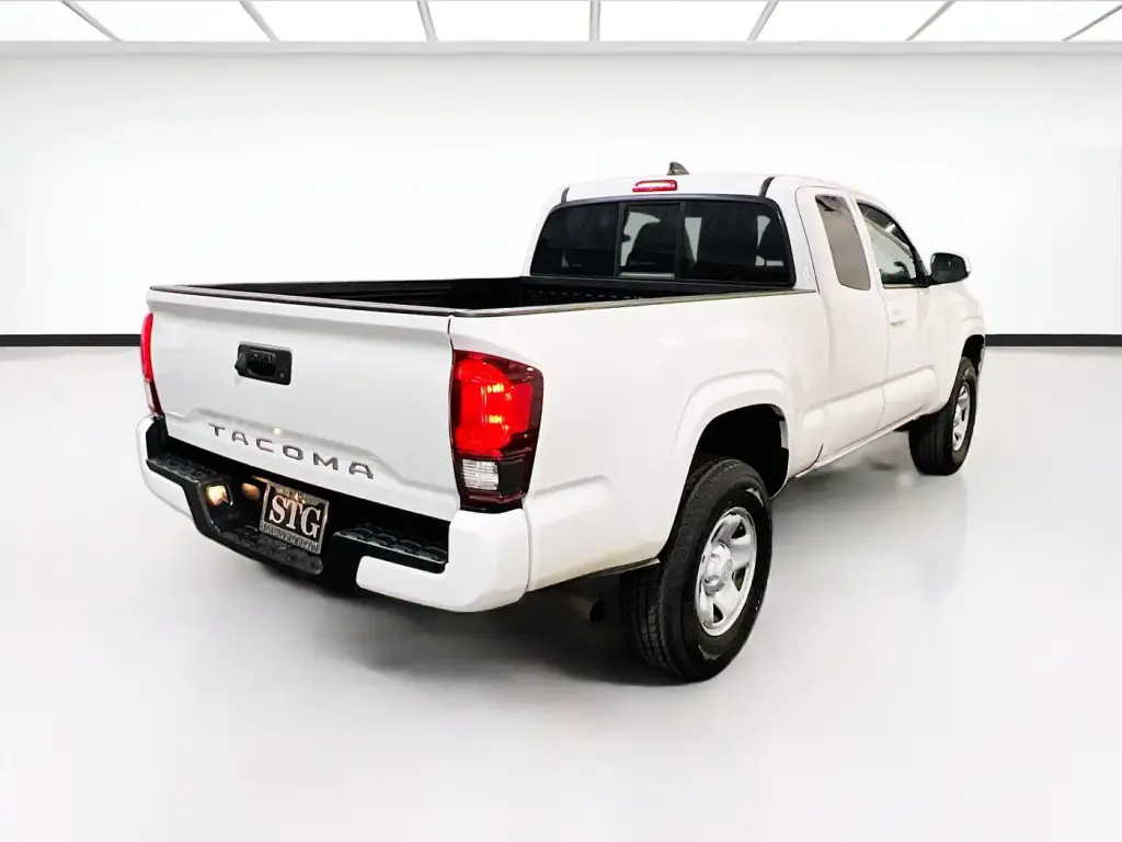 Toyota Tacoma 2022 4x2 SR 4dr Access Cab 6.1 ft LB