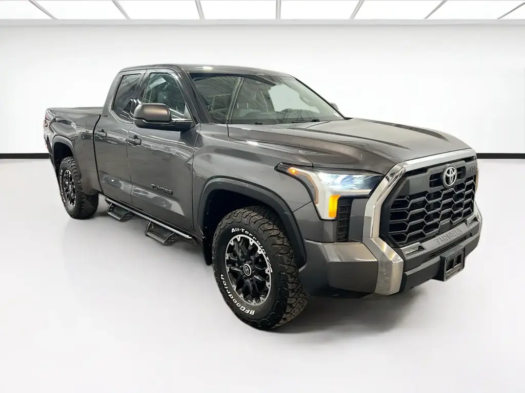 Toyota Tundra 2023 4x4 SR5 4dr Double Cab Pickup SB