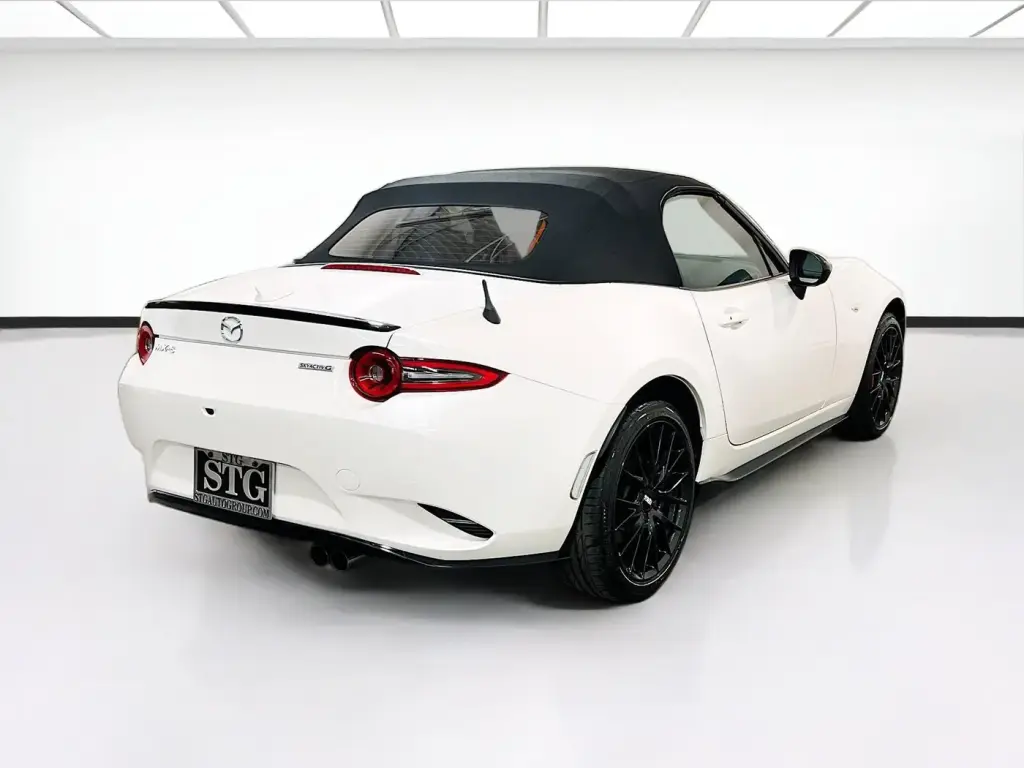 Mazda MX-5 Miata 2025 Club 2dr Convertible