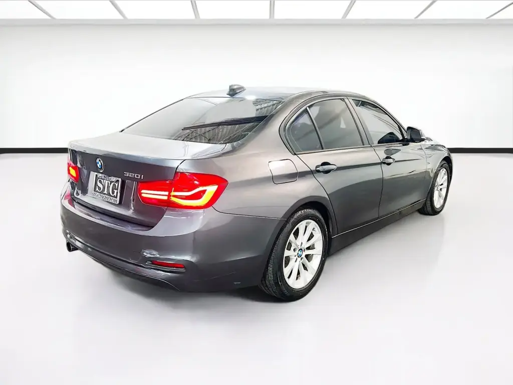 BMW 3 Series 2018 320i 4dr Sedan