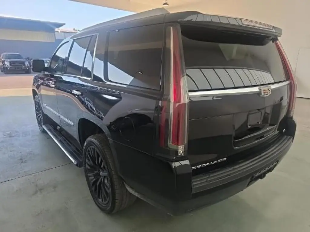 Cadillac Escalade 2019 Premium Luxury 4dr SUV