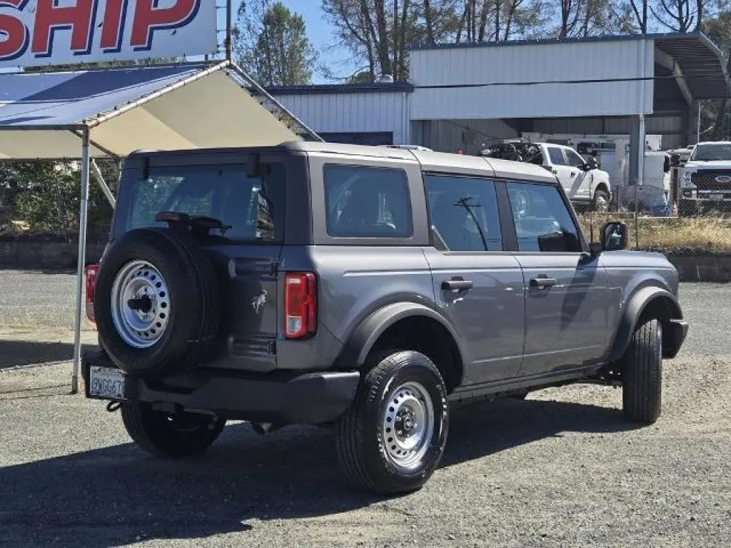 Ford Bronco 2025 4x4 Base 4dr SUV