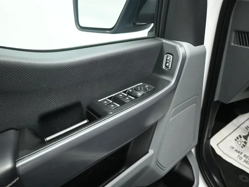 Ford F-150 2021 4x4 XLT 4dr SuperCrew 6.5 ft. SB