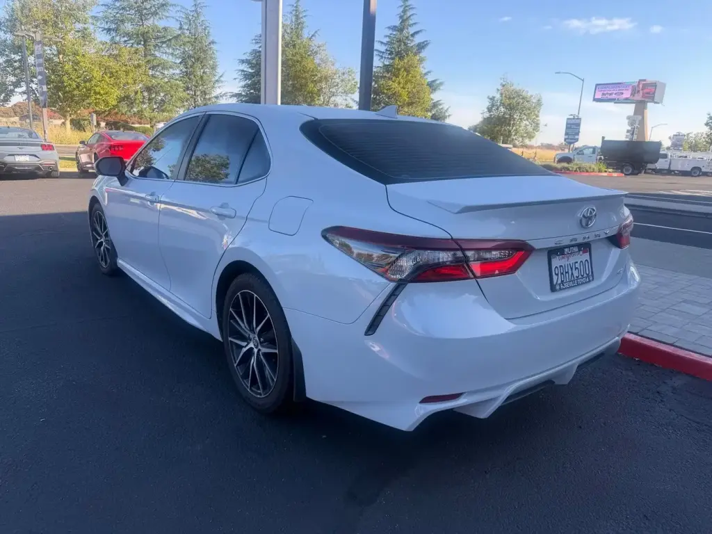 Toyota Camry 2022 SE 4dr Sedan