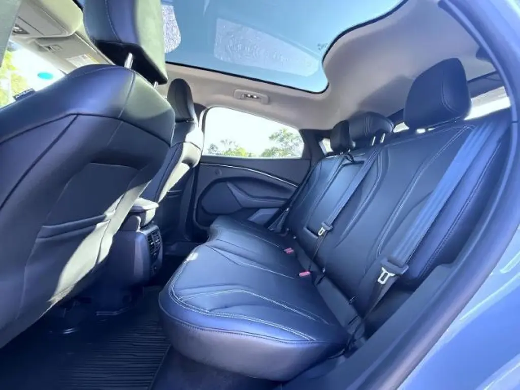Ford Mustang Mach-E 2024 AWD Premium 4dr SUV