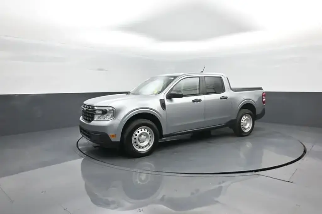 Ford Maverick 2023 XL 4dr SuperCrew 4.5 ft. SB