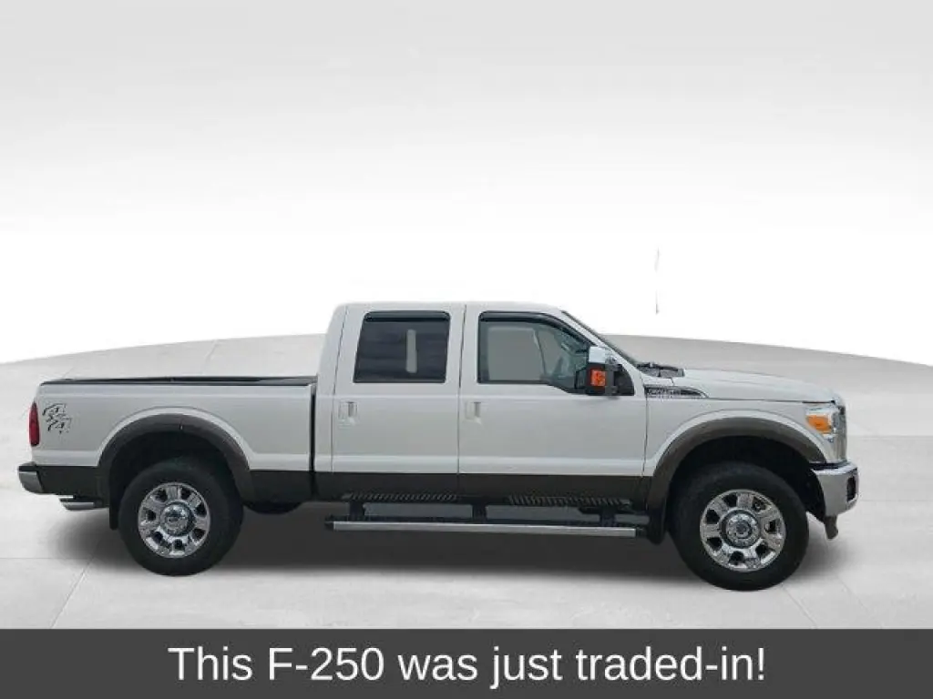 Ford F-250 Super Duty 2016 4x4 Lariat 4dr Crew Cab 6.8 ft. SB Pickup