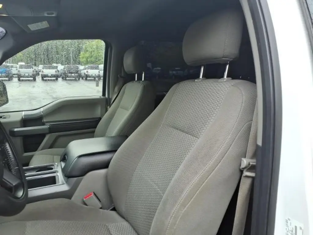 Ford F-150 2017 4x4 XLT 4dr SuperCrew 5.5 ft. SB