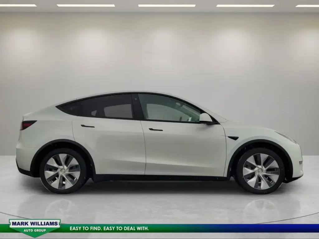 Tesla Model Y 2021 AWD Long Range 4dr Crossover