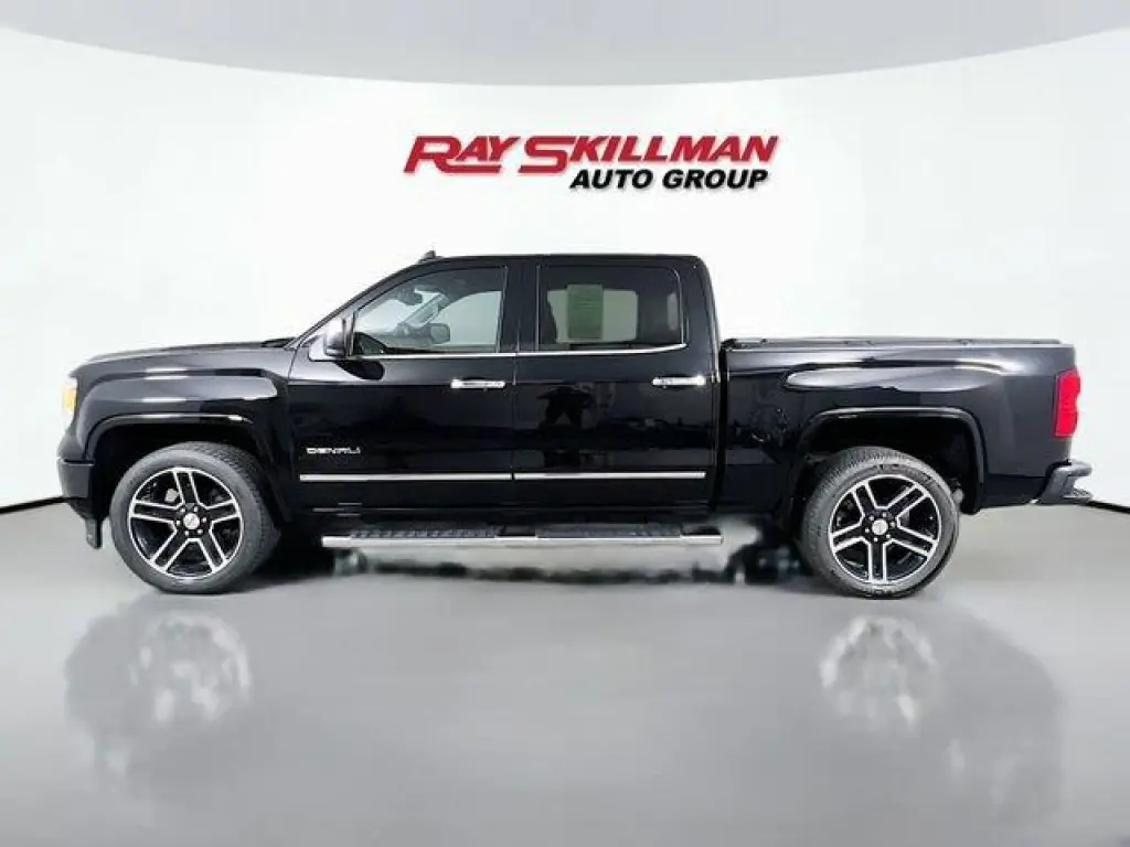 GMC Sierra 1500 2015 4x4 Denali 4dr Crew Cab 5.8 ft. SB