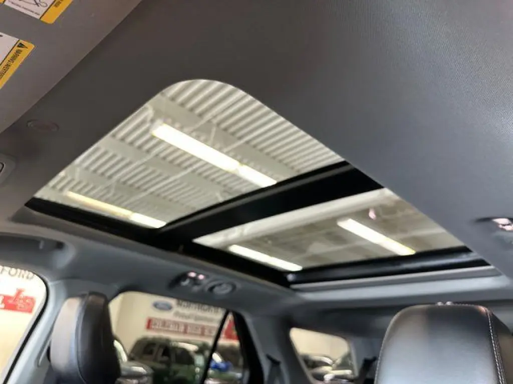 Ford Explorer 2023 AWD XLT 4dr SUV