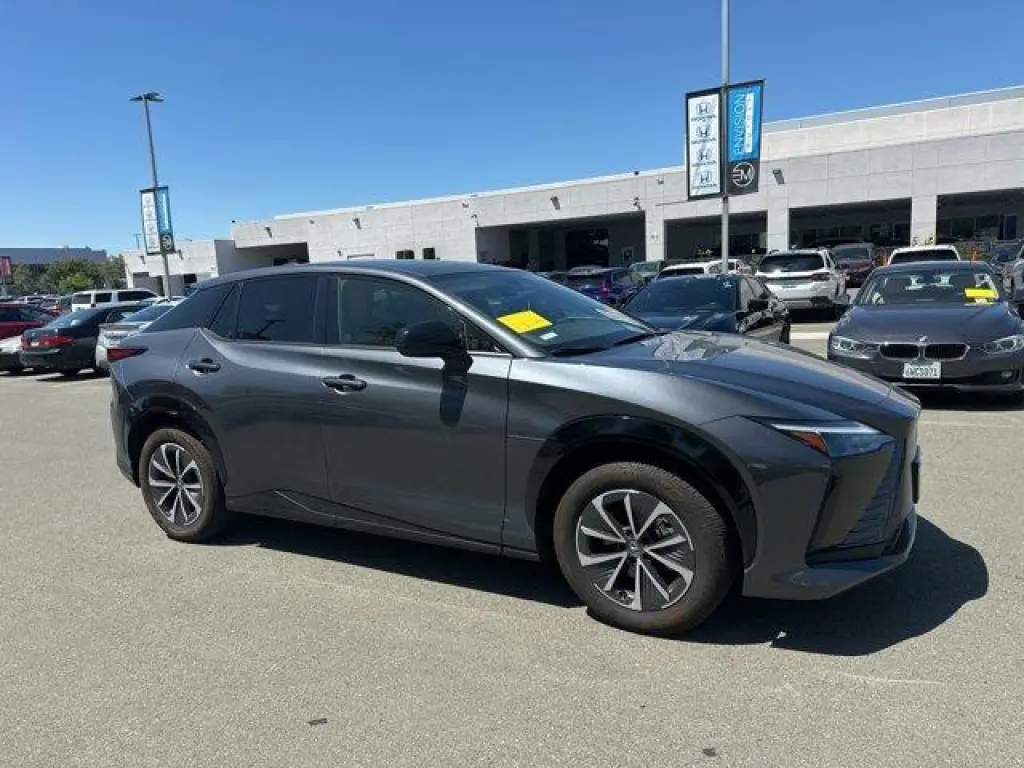 Lexus RZ 300e 2024 Premium 4dr Crossover w/18 Inch Wheels