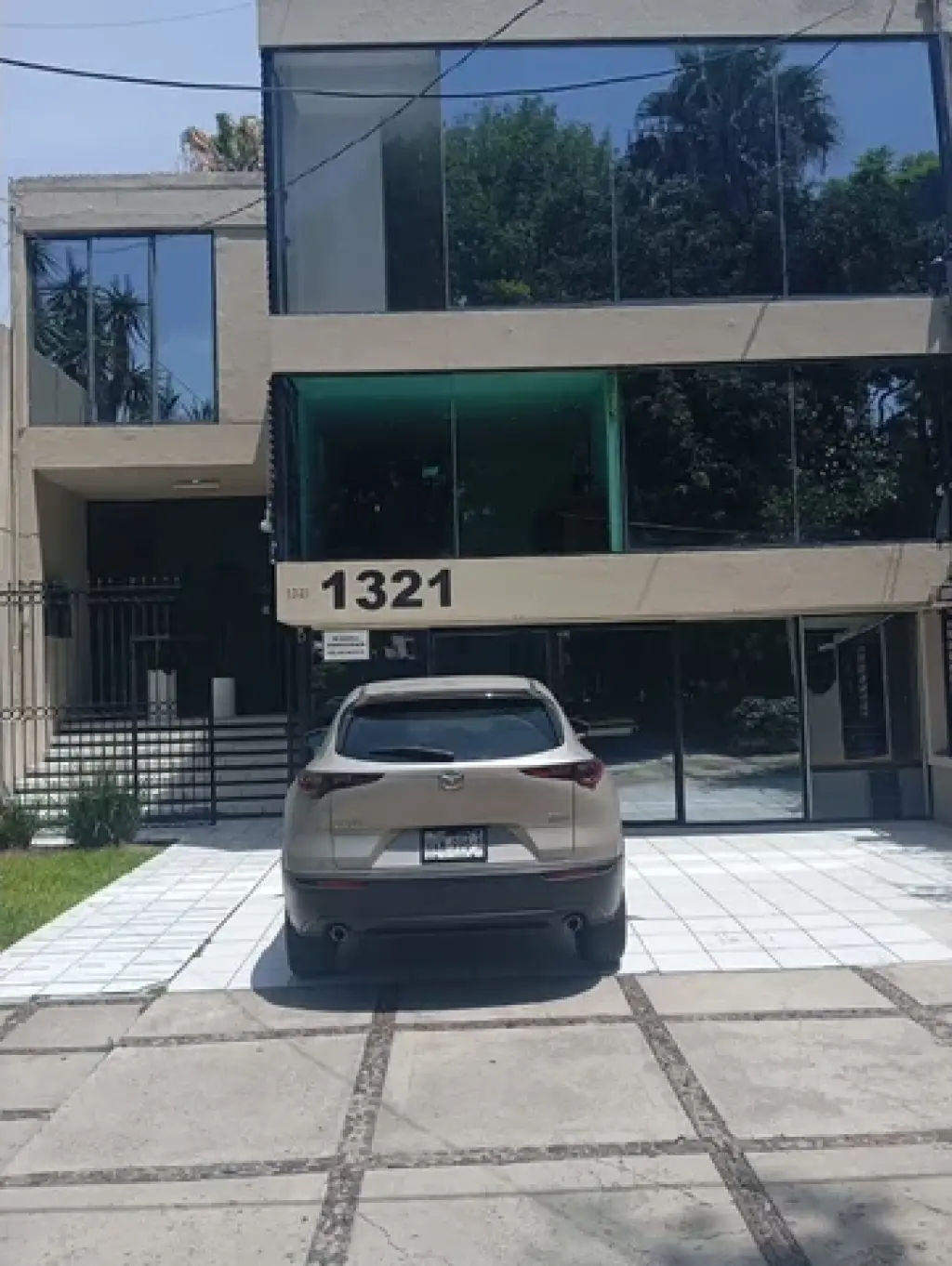 CHAPALITA CONSULTORIO Avenida.