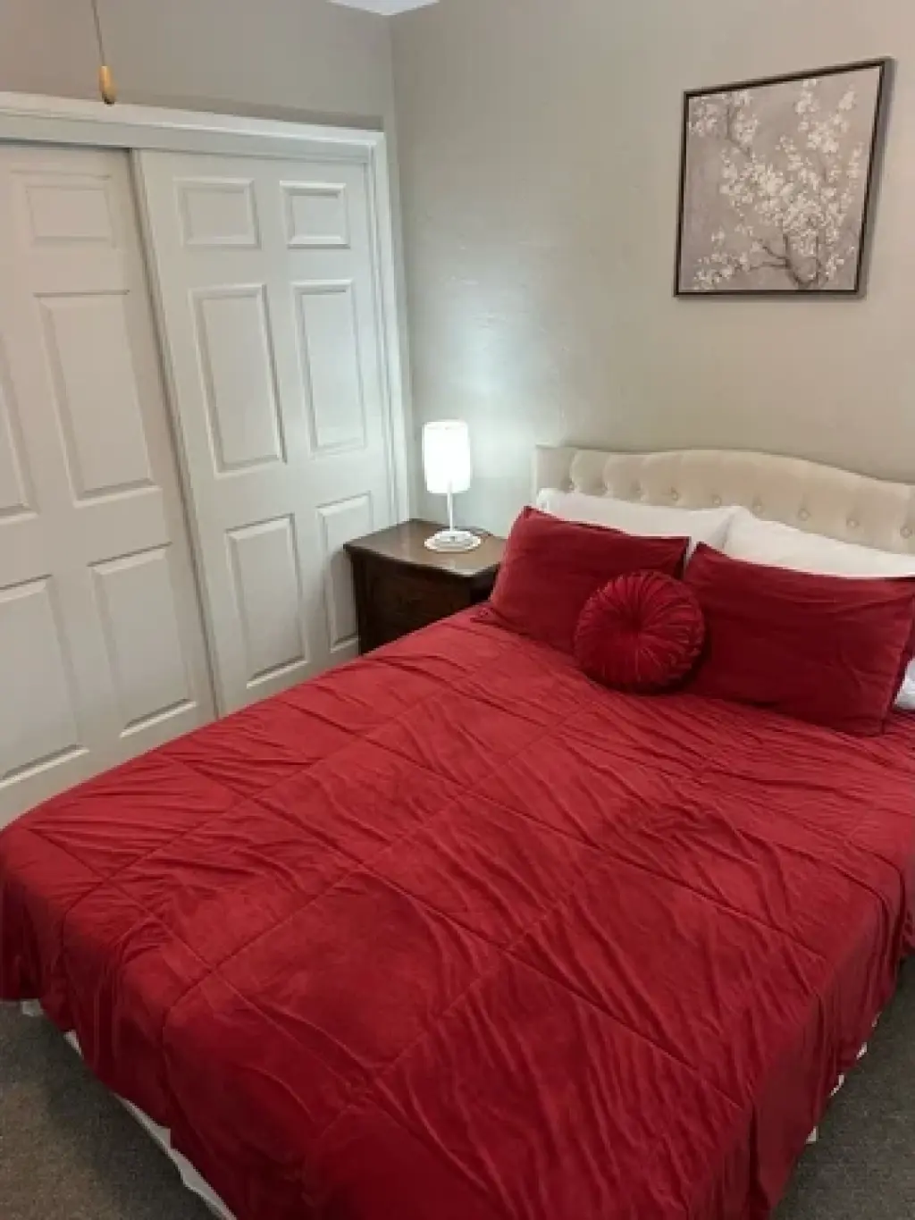 Se renta cuarto amueblado