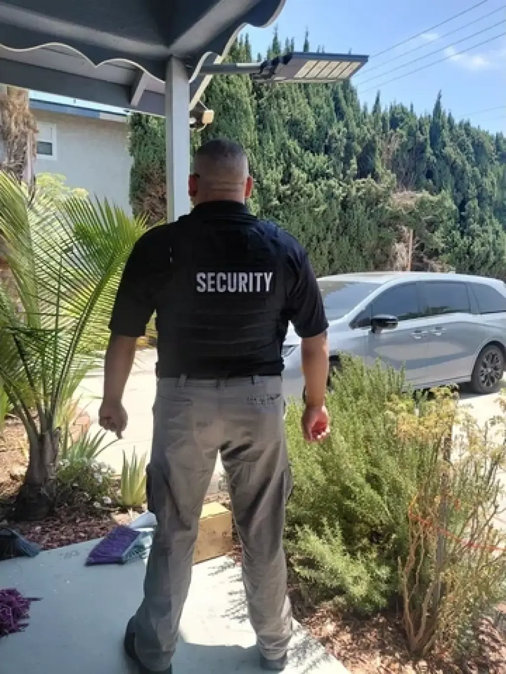 Ofrezco Empleo de Guardia