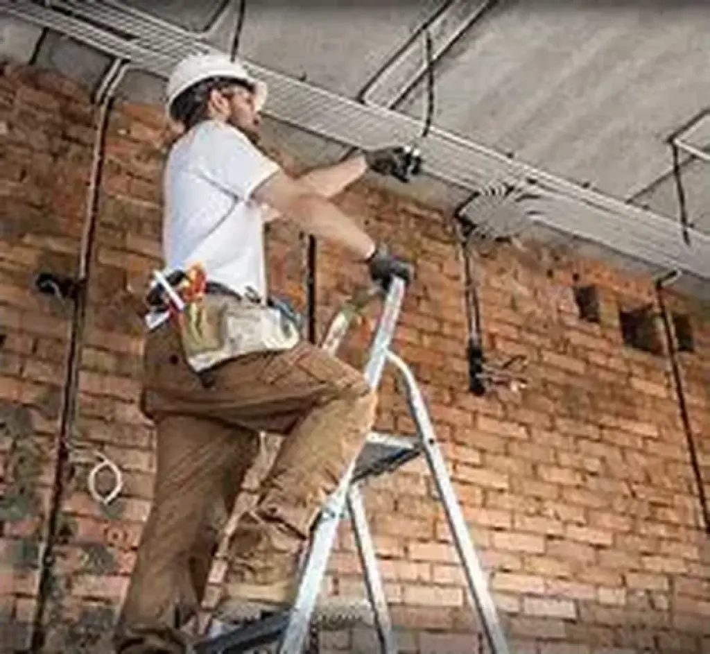 TECNICO INSTALADOR DE CABLES