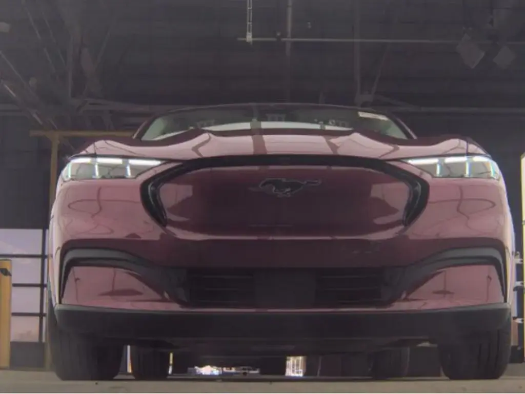 Ford Mustang Mach-E 2025 AWD Premium 4dr SUV
