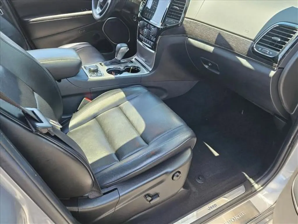 Jeep Grand Cherokee 2019 4x4 High Altitude 4dr SUV