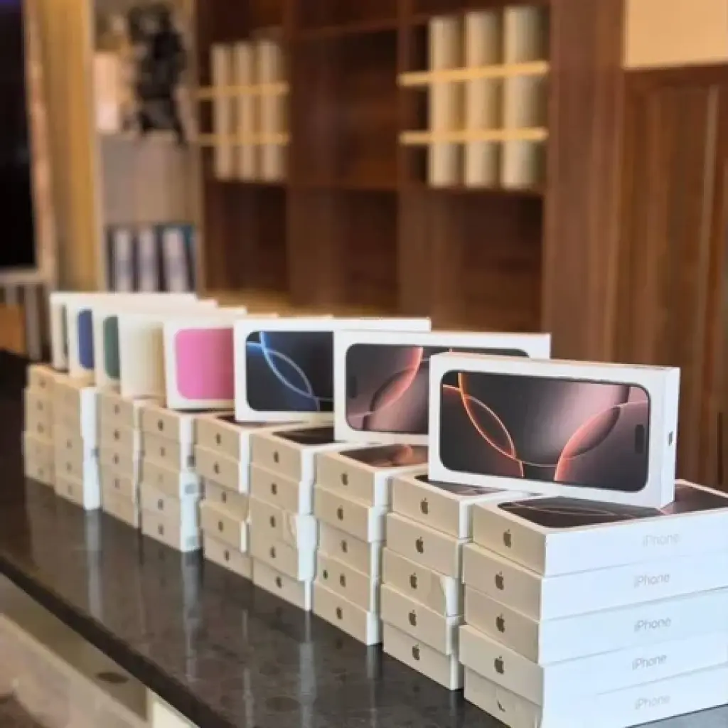 iPHONE 17/16 - RTX 4090/3080