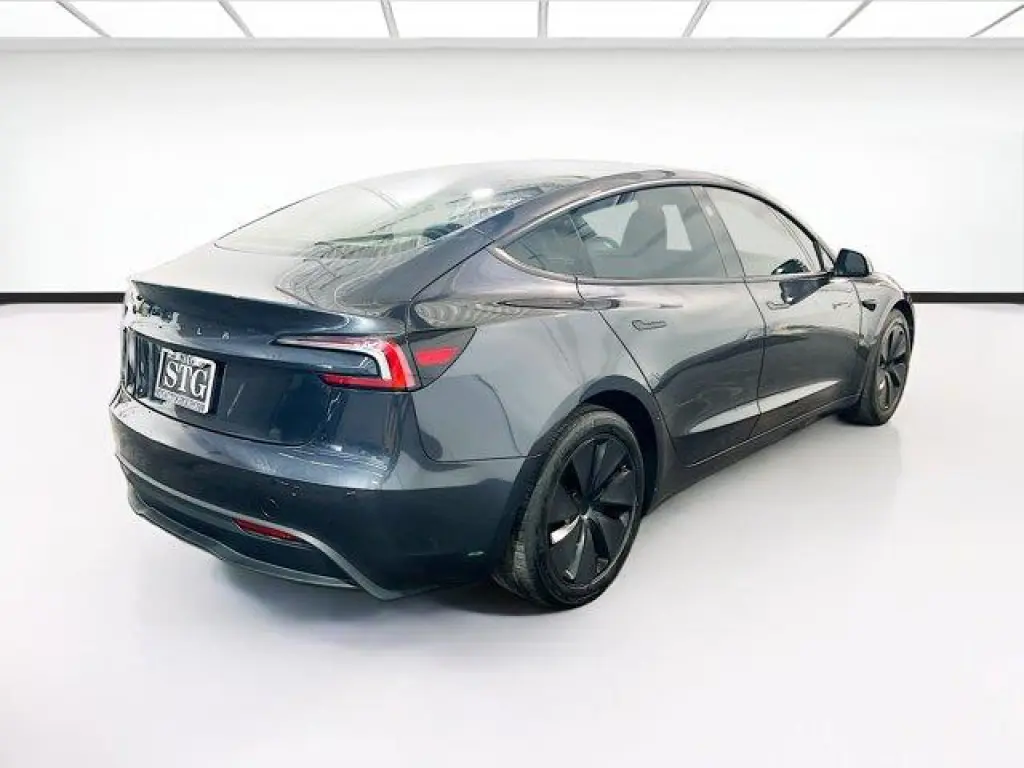 Tesla Model 3 2024 4dr Sedan